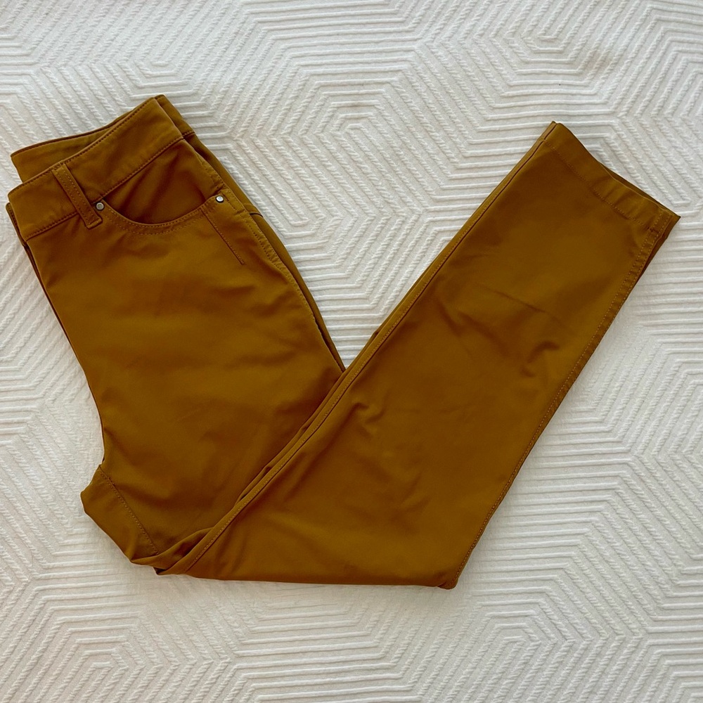 Lululemon Women City Sleek Casual 5 Pocket 7/8 Pant Mustard Size 4